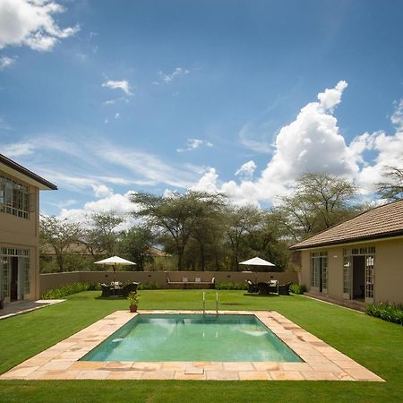 ホテル The Safari House Usa River エクステリア 写真
